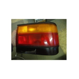 MAZDA 929 2.0 SAĞ STOP LAMBASI