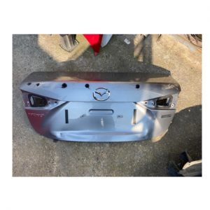 MAZDA 3 SEDAN BAGAJ KAPAĞI