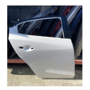 MAZDA 3 SAĞ ARKA KAPI